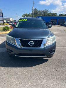 2015 Nissan Pathfinder - Image 1