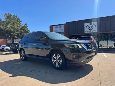 Buy Quality Used 2020 NISSAN PATHFINDER SUV V6, 3.5 LITER SL SPORT UTILITY 4D - icarOKC Motors located in Edmond, OK