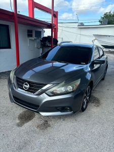 2016 Nissan Altima - Image 1