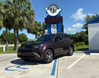2017 Toyota Rav4 - Image 1