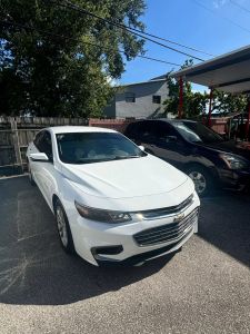 2017 Chevrolet Malibu - Image 1