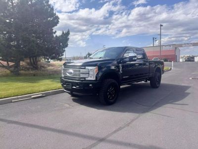 2018 FORD F350 SUPER DUTY CREW CAB PICKUP V8, TURBO DIESEL, 6.7L PLATINUM PICKUP 4D 6 3/4 FT
