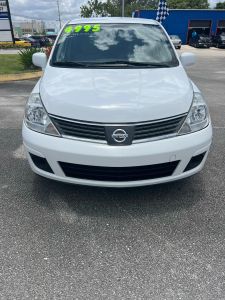 2009 Nissan Versa - Image 1