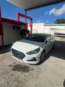 2018 Hyundai Sonata - Image 1