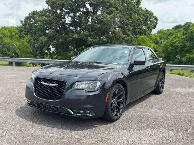 2019 CHRYSLER 300 SEDAN V6, 3.6 LITER 300S SEDAN 4D