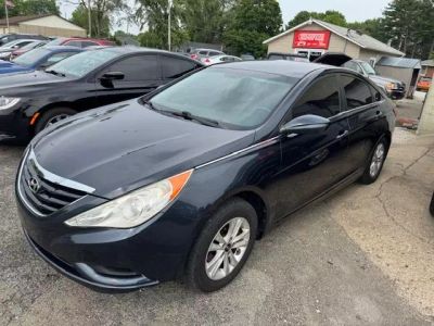 2011 Hyundai Sonata - Image 1
