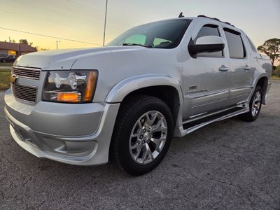 2007 Chevrolet Avalanche - Image 1