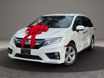 2018 Honda Odyssey - Image 1