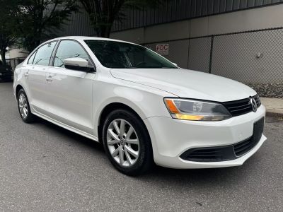 2013 VOLKSWAGEN JETTA SEDAN 5-CYL, PZEV, 2.5 LITER 2.5L SE SEDAN 4D
