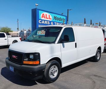 2017 GMC SAVANA 3500 CARGO CARGO V8, FLEX FUEL, 6.0 LITER EXTENDED VAN 3D