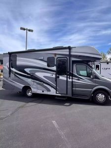 2017 JAYCO MELBOURNE - - 24M