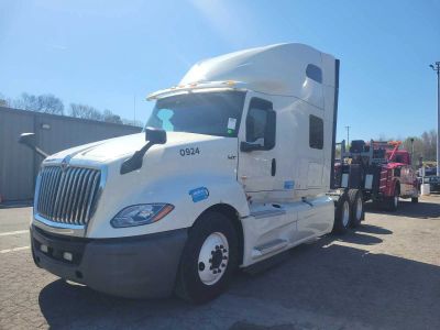 2018 INTERNATIONAL LT - - LT625