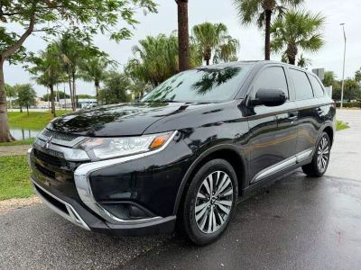 2020 Mitsubishi Outlander - Image 1