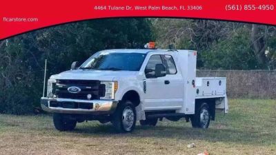 2017 Ford F350 Super Duty Super Cab & Chassis - Image 1