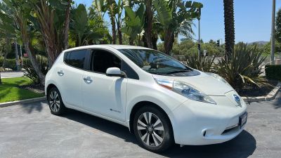 2015 Nissan Leaf - Image 1