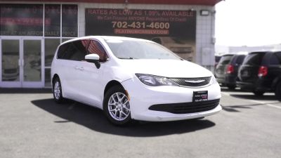 2017 Chrysler Pacifica - Image 1