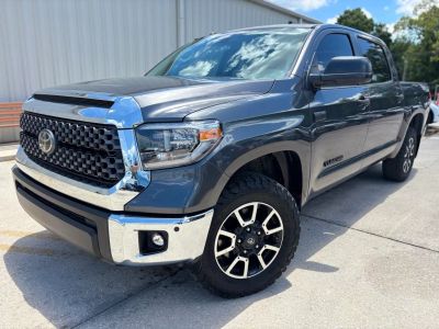 2018 Toyota Tundra Crewmax - Image 1