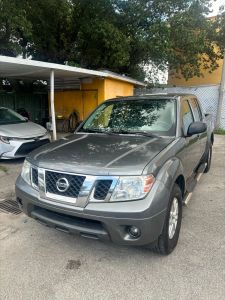 2016 Nissan Frontier Crew Cab - Image 1
