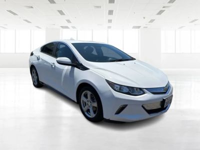 2017 Chevrolet Volt - Image 1