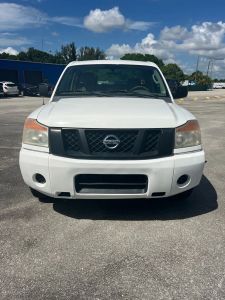 2009 Nissan Titan King Cab - Image 1