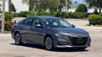 2019 Honda Accord Hybrid - Image 1