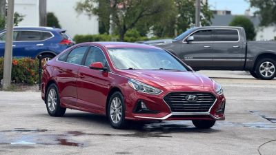 2018 Hyundai Sonata - Image 1