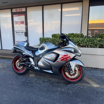 Image of 2019 SUZUKI HAYABUSA