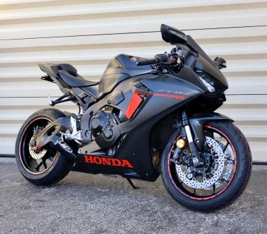 Image of 2017 HONDA CBR1000RR