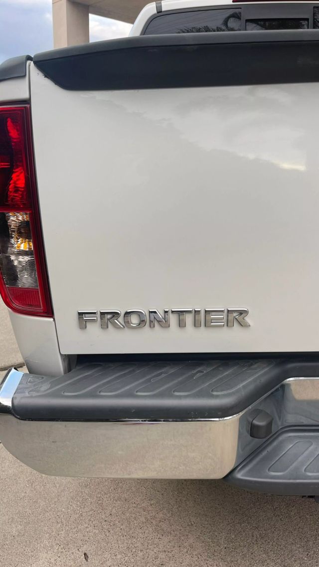 2019 NISSAN FRONTIER CREW CAB SV PICKUP 4D 5 FT
