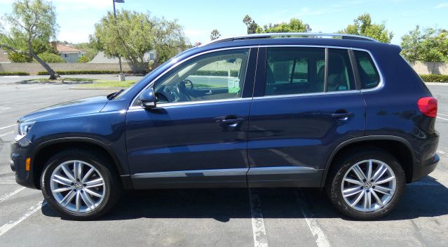 2015 VOLKSWAGEN TIGUAN 2.0T SEL SPORT UTILITY 4D