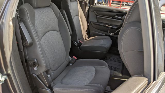 2015 CHEVROLET TRAVERSE LT SPORT UTILITY 4D