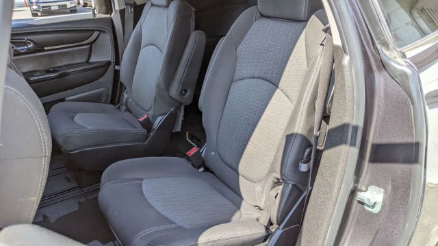 2015 CHEVROLET TRAVERSE LT SPORT UTILITY 4D