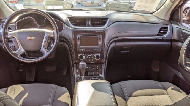2015 CHEVROLET TRAVERSE LT SPORT UTILITY 4D
