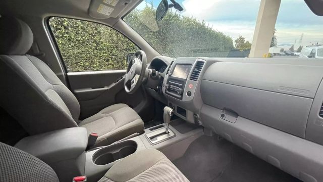 2019 NISSAN FRONTIER CREW CAB SV PICKUP 4D 5 FT