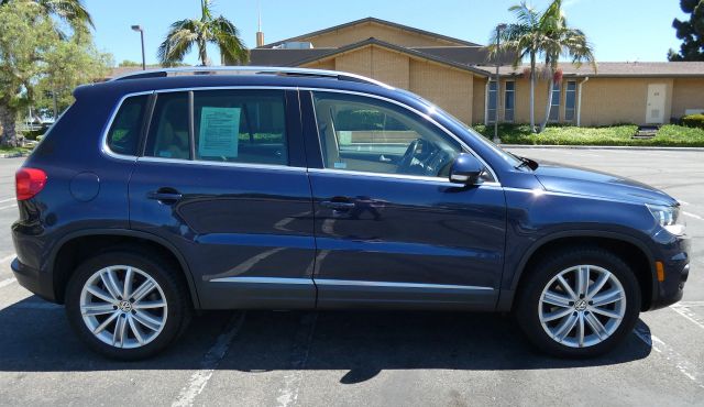 2015 VOLKSWAGEN TIGUAN 2.0T SEL SPORT UTILITY 4D