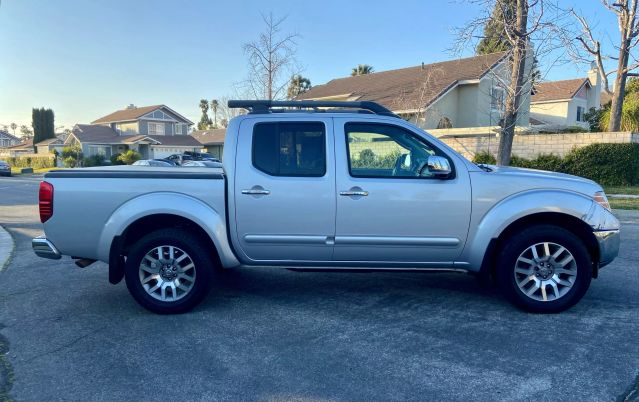 2010 NISSAN FRONTIER CREW CAB LE PICKUP 4D 5 FT