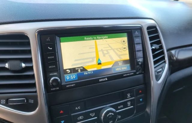 2012 JEEP GRAND CHEROKEE LAREDO SPORT UTILITY 4D