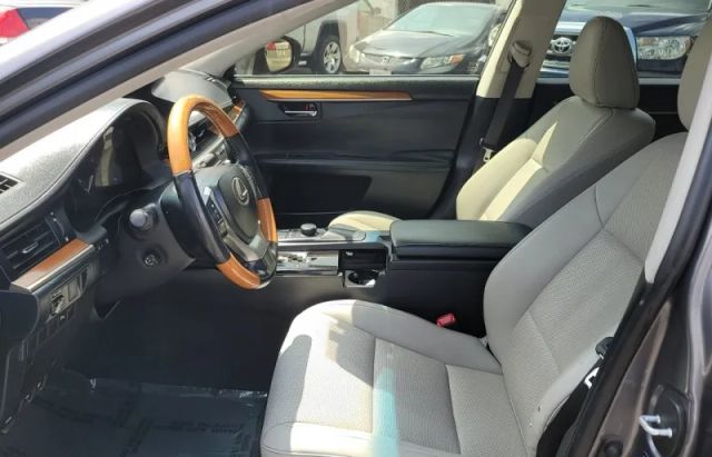 2015 LEXUS ES ES 300H SEDAN 4D