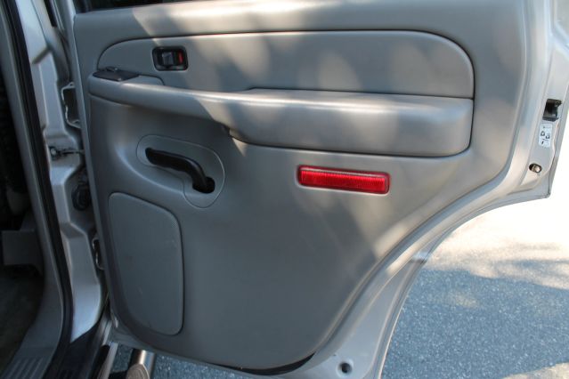 2005 CHEVROLET TAHOE LT SPORT UTILITY 4D