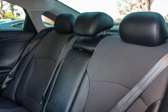 2014 HYUNDAI SONATA SE SEDAN 4D