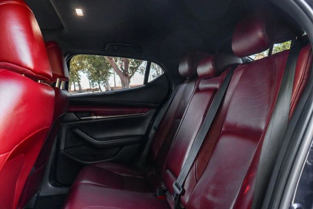 2019 MAZDA MAZDA3 PREMIUM HATCHBACK 4D