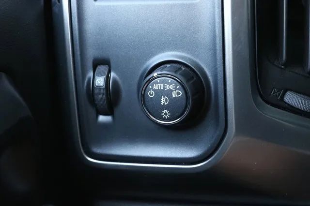 2018 CHEVROLET SILVERADO 1500 CREW CAB LT PICKUP 4D 5 3/4 FT