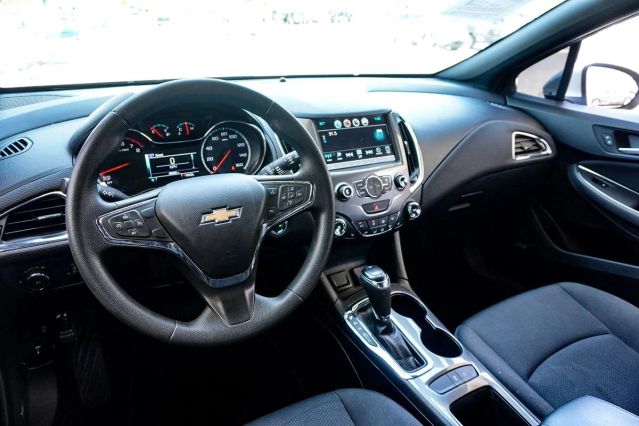 2018 CHEVROLET CRUZE LT HATCHBACK 4D