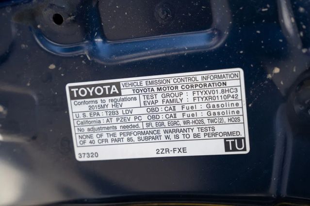 2015 TOYOTA PRIUS FOUR HATCHBACK 4D