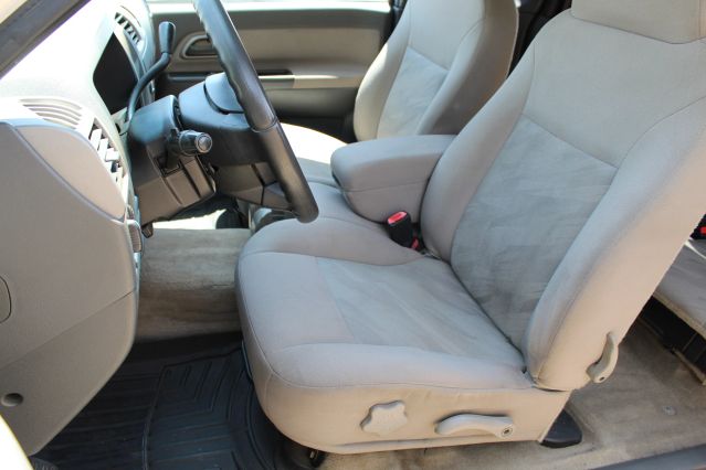 2004 CHEVROLET COLORADO EXTENDED CAB PICKUP 4D 6 FT