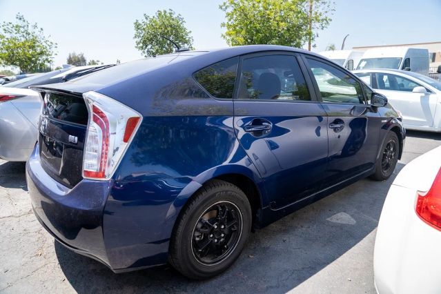 2015 TOYOTA PRIUS FOUR HATCHBACK 4D