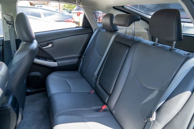 2015 TOYOTA PRIUS FOUR HATCHBACK 4D