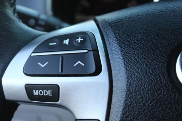 2012 TOYOTA HIGHLANDER LIMITED SPORT UTILITY 4D