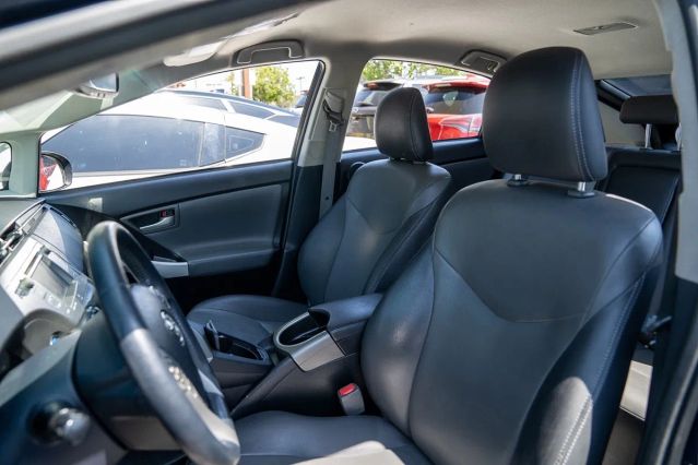 2015 TOYOTA PRIUS FOUR HATCHBACK 4D