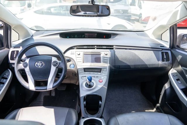 2015 TOYOTA PRIUS FOUR HATCHBACK 4D